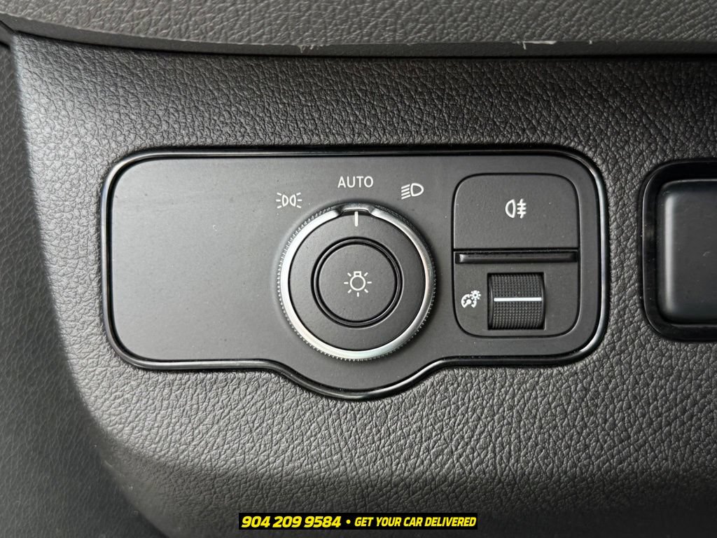 Used 2023 Mercedes-Benz Sprinter 2500 image 14