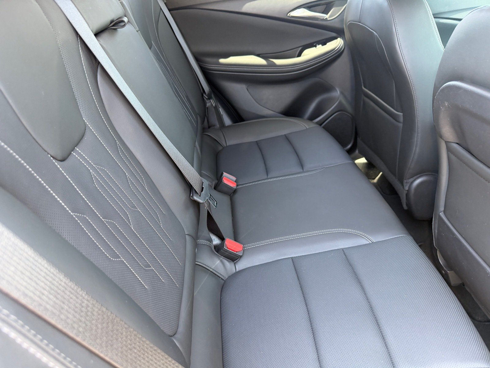 Used 2024 Buick Encore GX Avenir w/ Avenir Technology Package FWD image 11