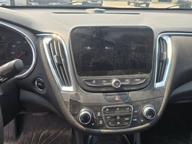Used 2019 Chevrolet Malibu LT FWD image 12