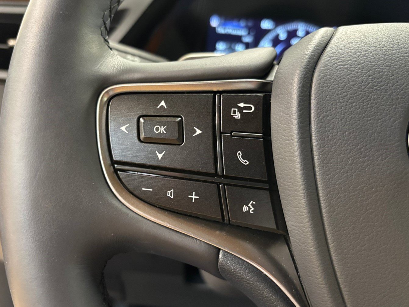 Used 2024 Lexus ES 250 w/ Premium Package AWD/4WD image 33