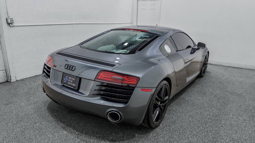 Used 2014 Audi R8 V8 image 11