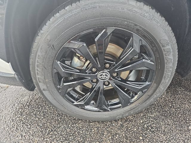 Used 2024 Toyota RAV4 SE AWD/4WD image 10