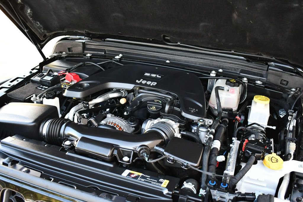 Used 2021 Jeep Gladiator Rubicon w/ Dual Top Group image 82