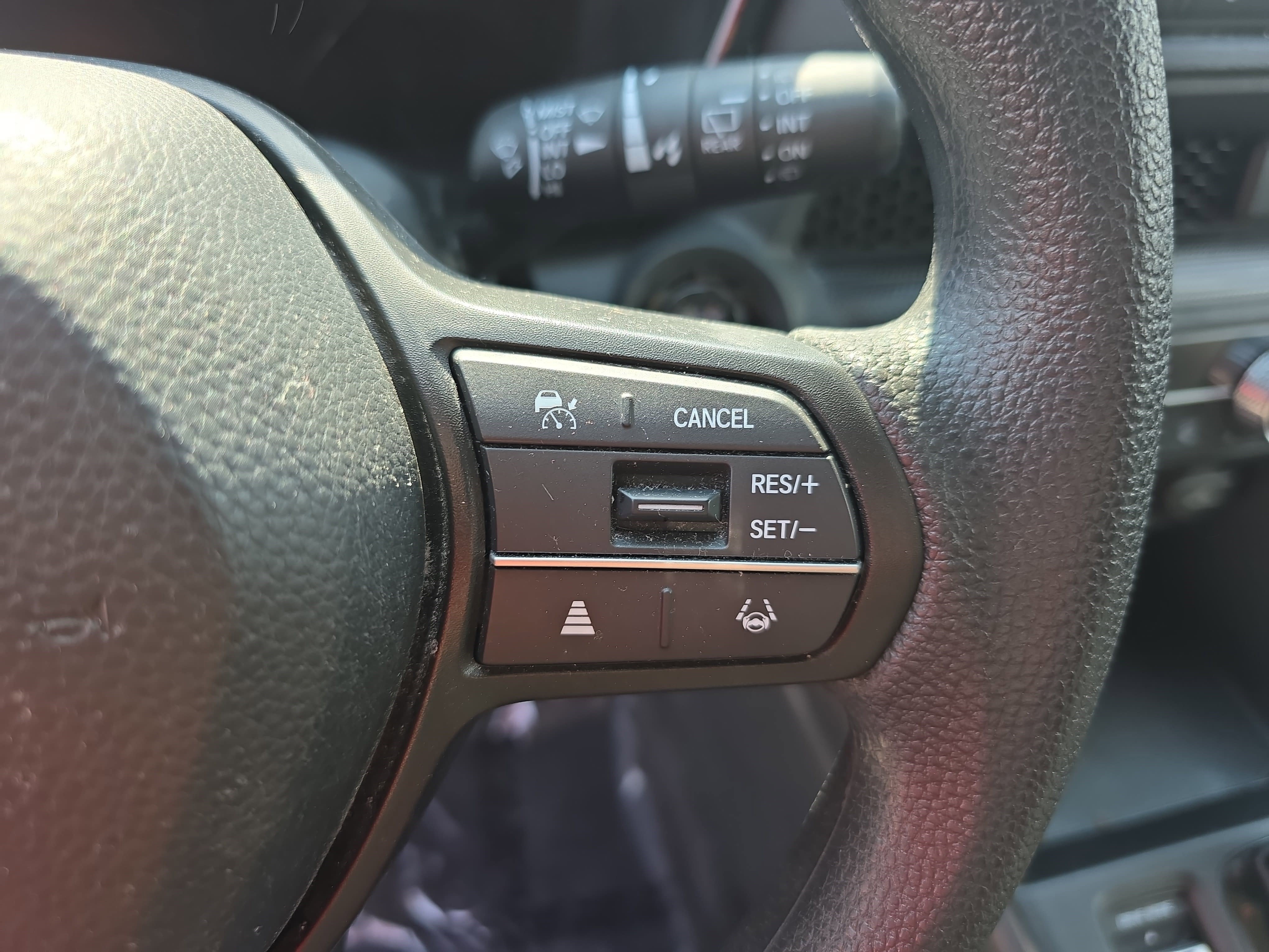 Used 2025 Honda CR-V EX image 18