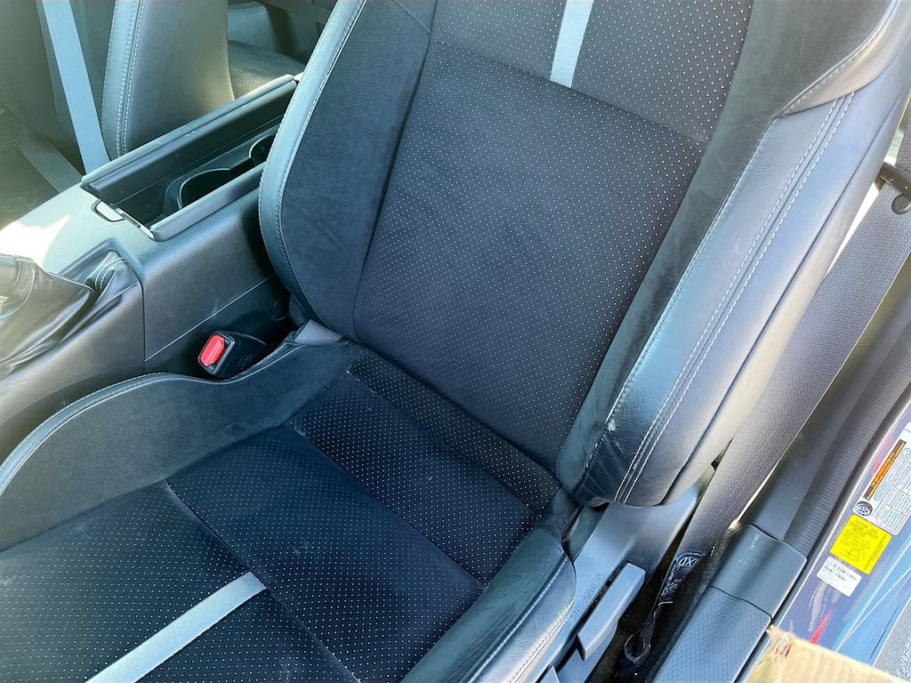 Used 2025 Toyota GR86 Premium w/ ALL Weather Mat Package (TMS) RWD image 21