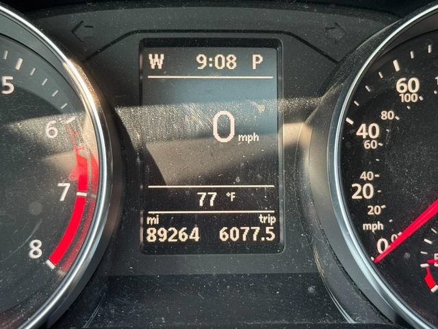 Used 2018 Volkswagen Passat 2.0T SE FWD image 18