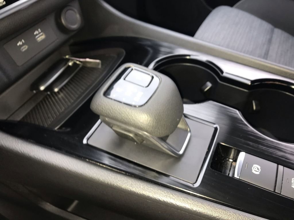 Used 2023 Nissan Rogue SV image 19