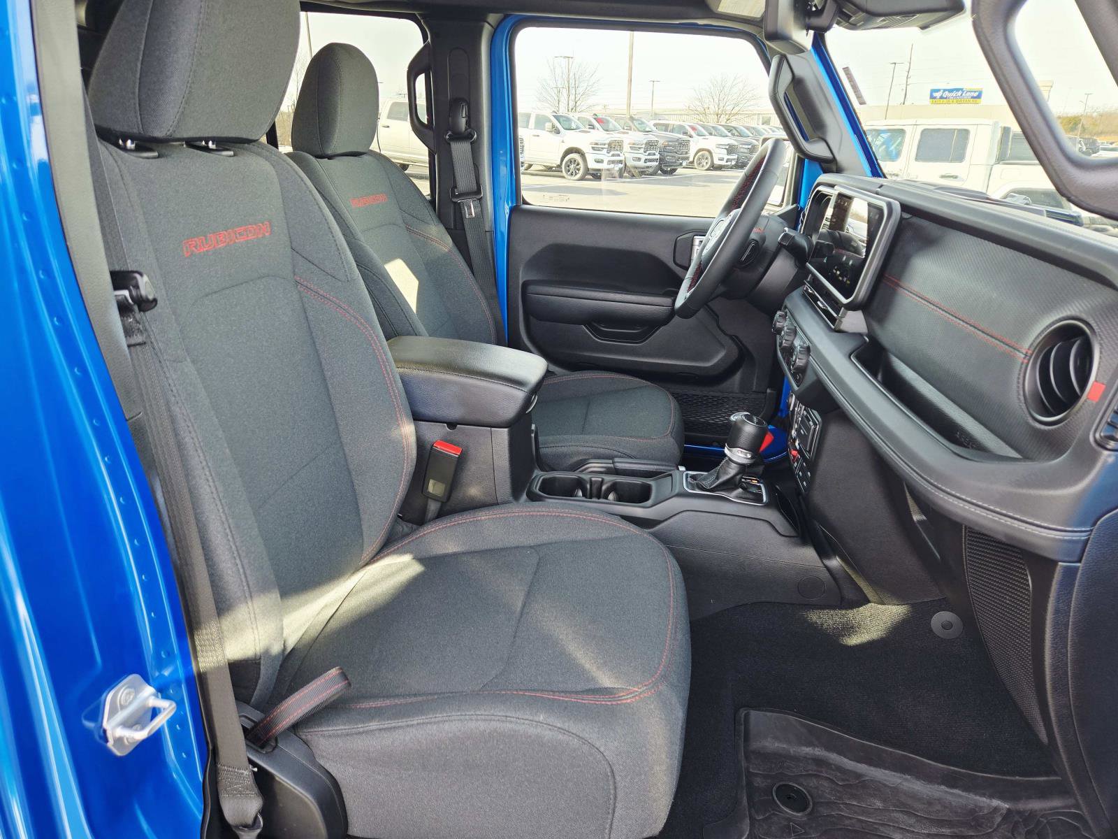 Used 2024 Jeep Gladiator Rubicon w/ Technology Group image 18