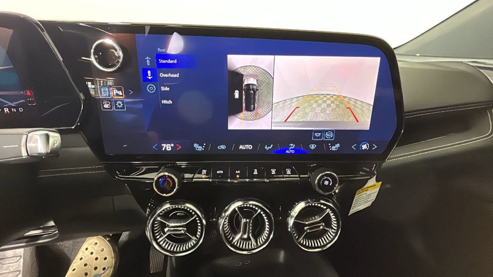 Used 2024 Chevrolet Blazer EV LT AWD/4WD image 29