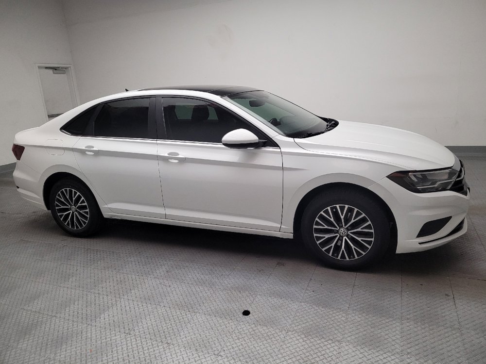 Used 2020 Volkswagen Jetta SE w/ SE Cold Weather Package FWD image 11