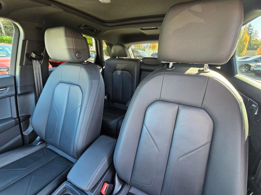 Used 2025 Audi Q3 2.0T Premium AWD/4WD image 23