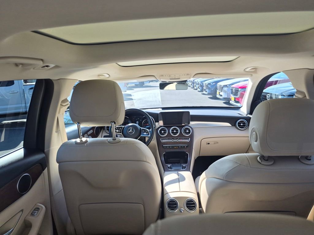 Used 2022 Mercedes-Benz GLC 300 image 17