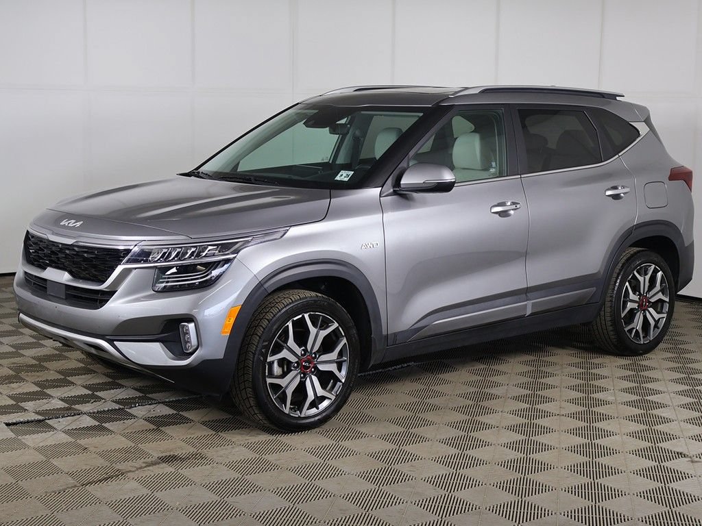 Used 2023 Kia Seltos SX w/ SX Sunroof Package AWD/4WD image 10