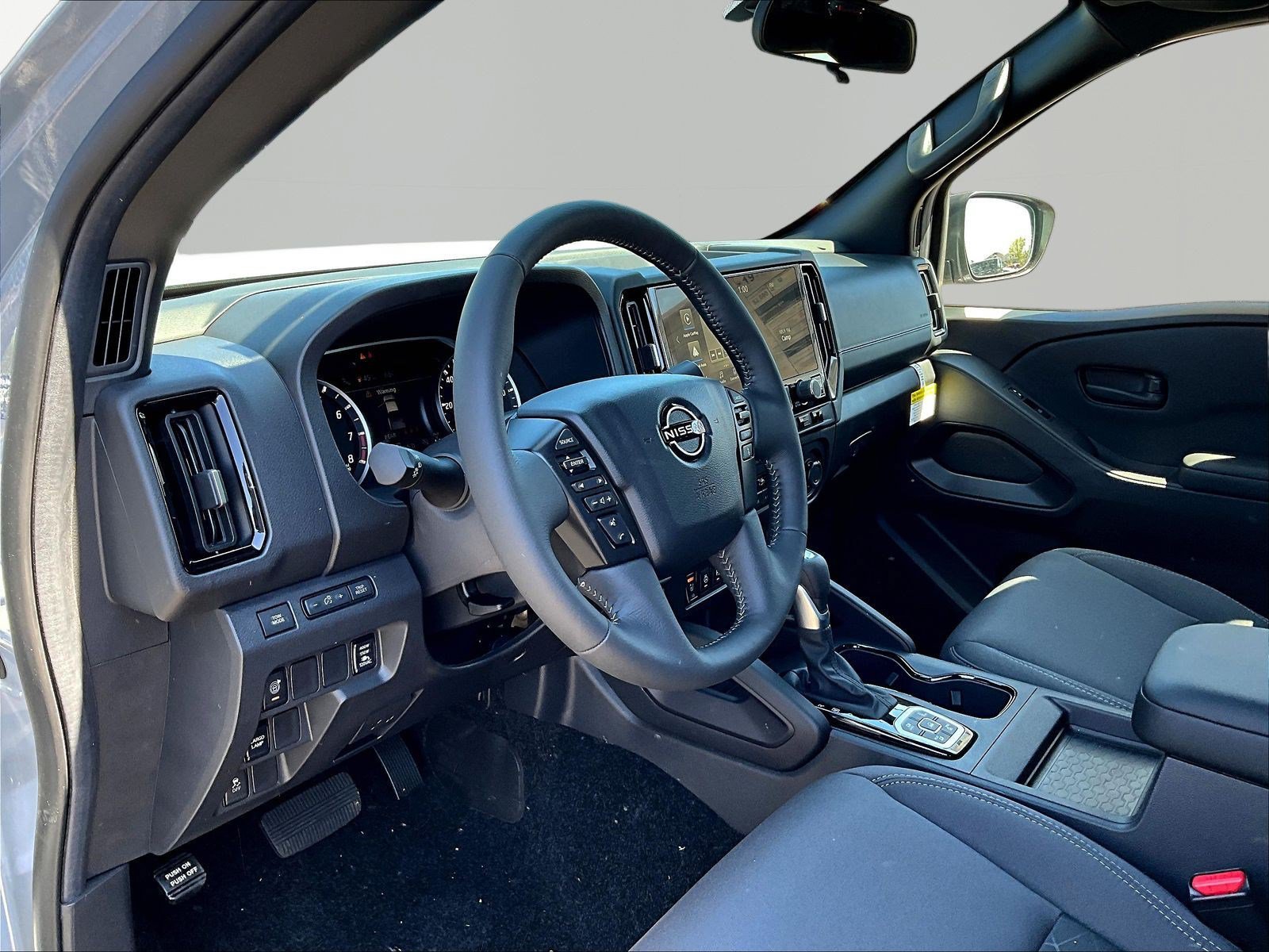 New 2026 Nissan Frontier SV w/ SV Convenience Package AWD/4WD image 15