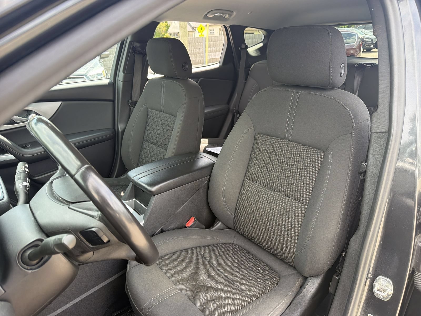 Used 2019 Chevrolet Blazer LT FWD image 18