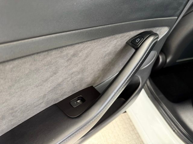 Used 2022 Tesla Model 3 Performance image 20