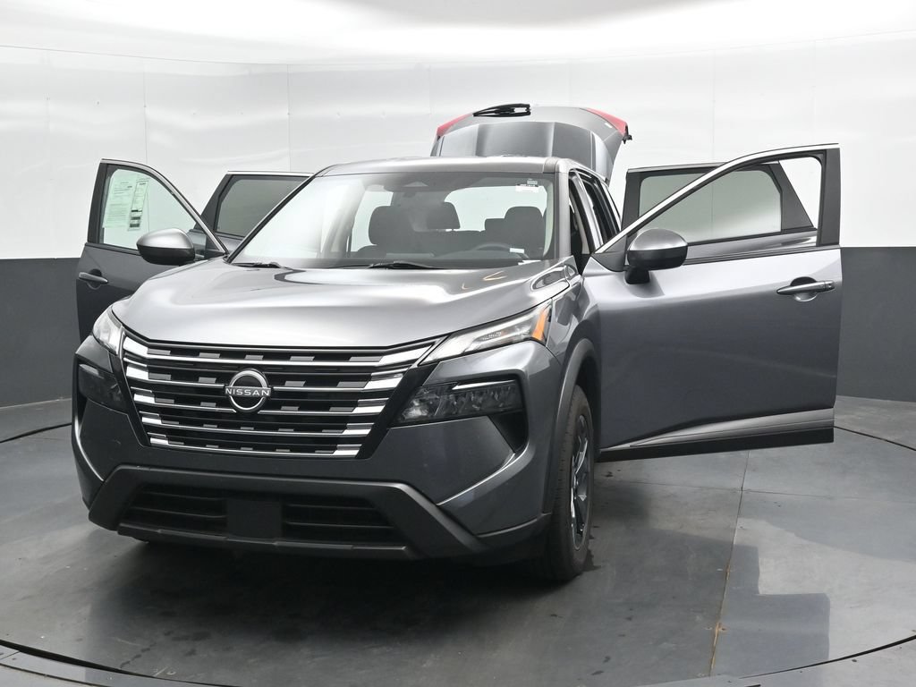 Used 2024 Nissan Rogue SV FWD image 47