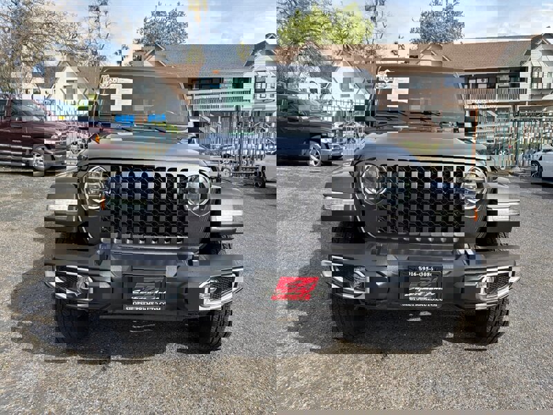 Used 2022 Jeep Gladiator Sport image 5