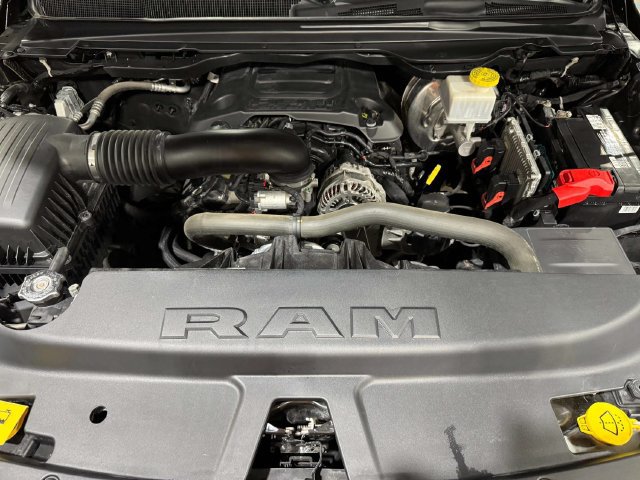 Used 2020 RAM 1500 Laramie w/ Sport Appearance Package AWD/4WD image 27