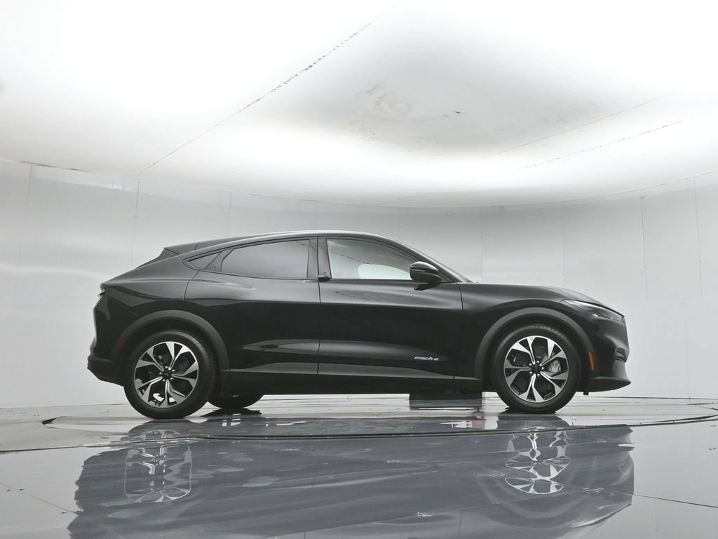 Certified 2025 Ford Mustang Mach-E Select RWD image 46