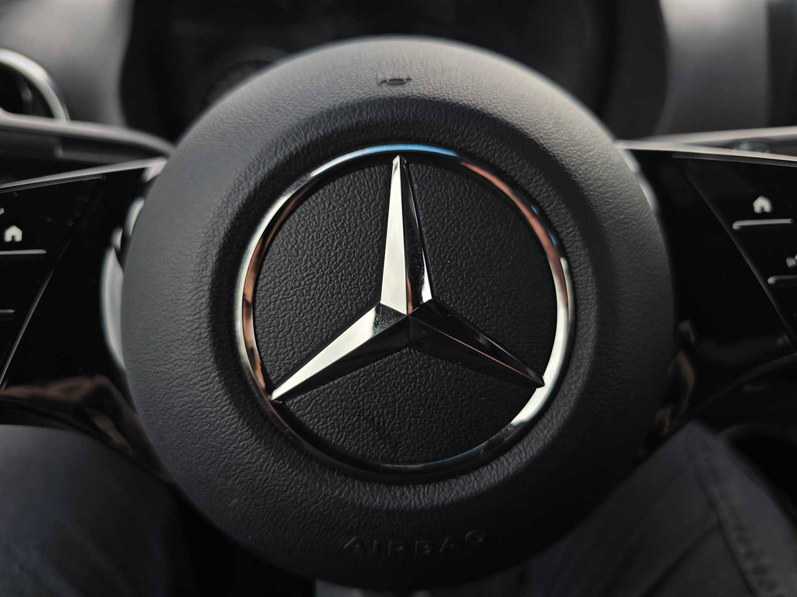 Used 2025 Mercedes-Benz Sprinter 2500 image 21