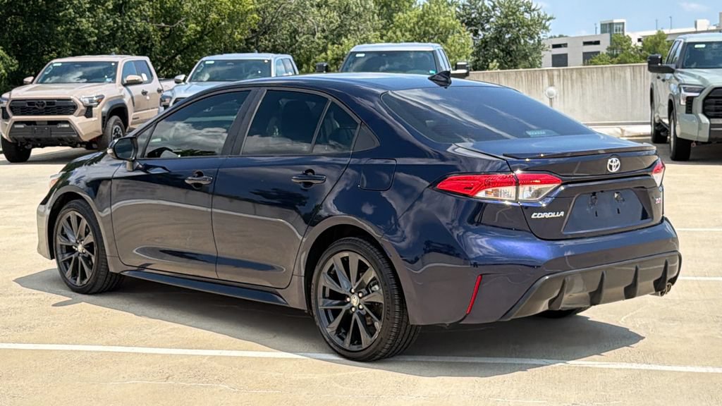 Used 2024 Toyota Corolla SE FWD image 3