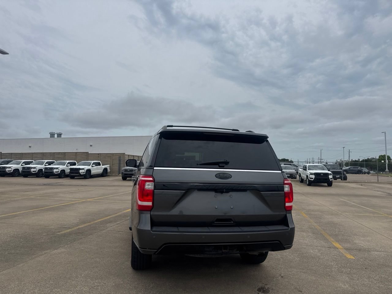 Used 2019 Ford Expedition XLT w/ Equipment Group 201A RWD image 19