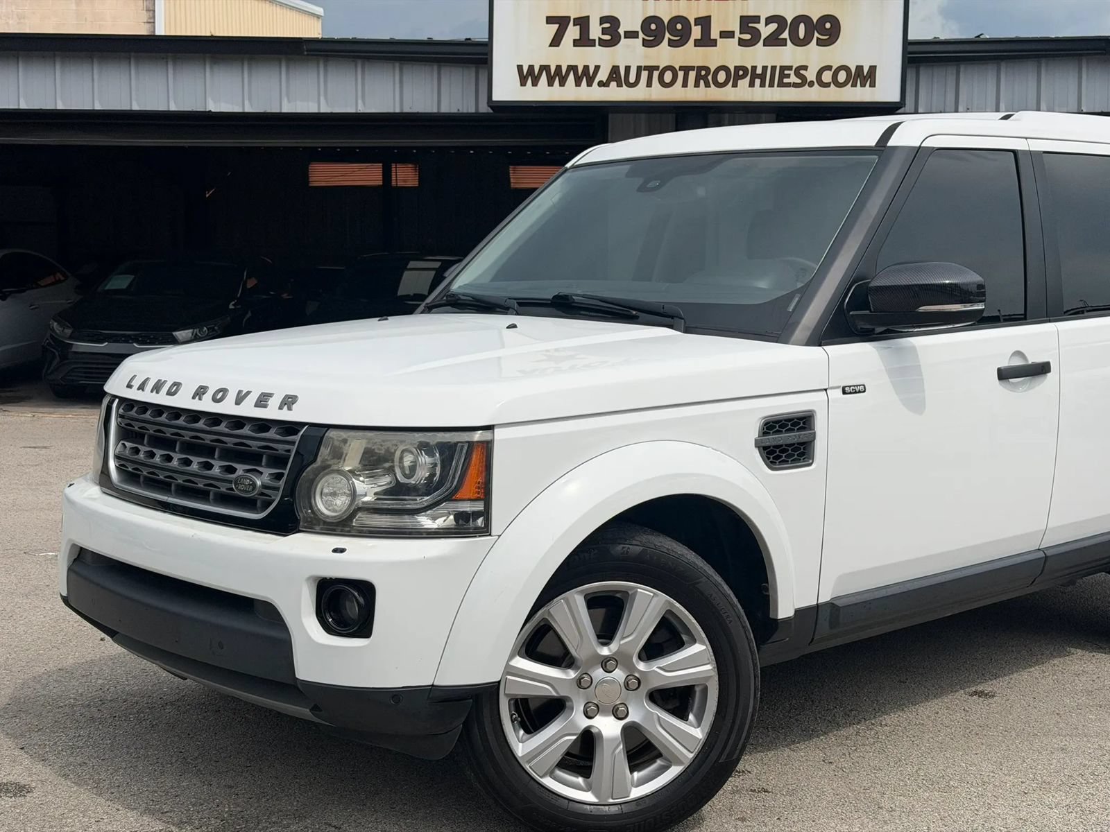 Used 2014 Land Rover LR4 HSE AWD/4WD image 36