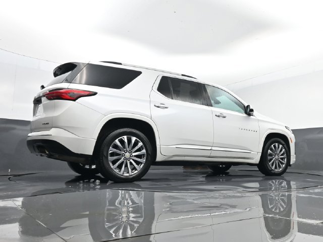 Used 2023 Chevrolet Traverse Premier AWD/4WD image 29