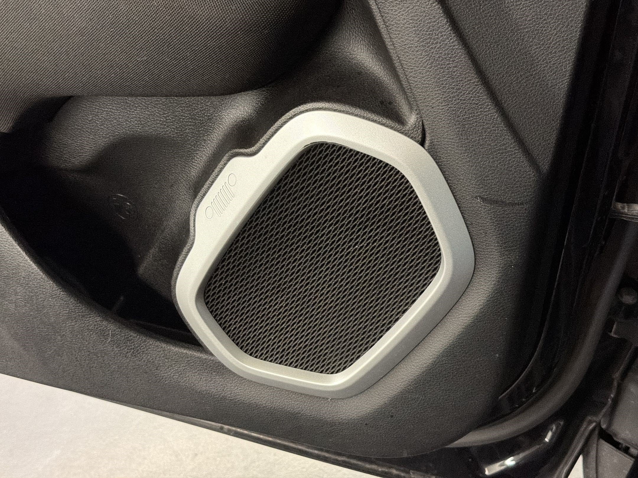Used 2019 Jeep Renegade Sport FWD image 22
