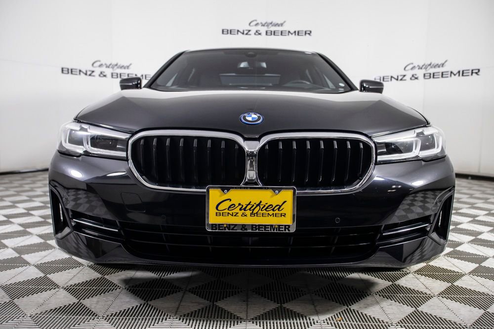 Used 2023 BMW 530e w/ Executive Package image 13
