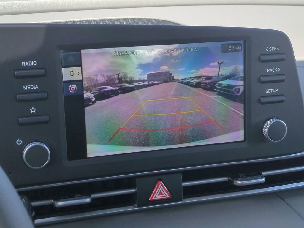 Certified 2026 Hyundai Elantra SE FWD image 19