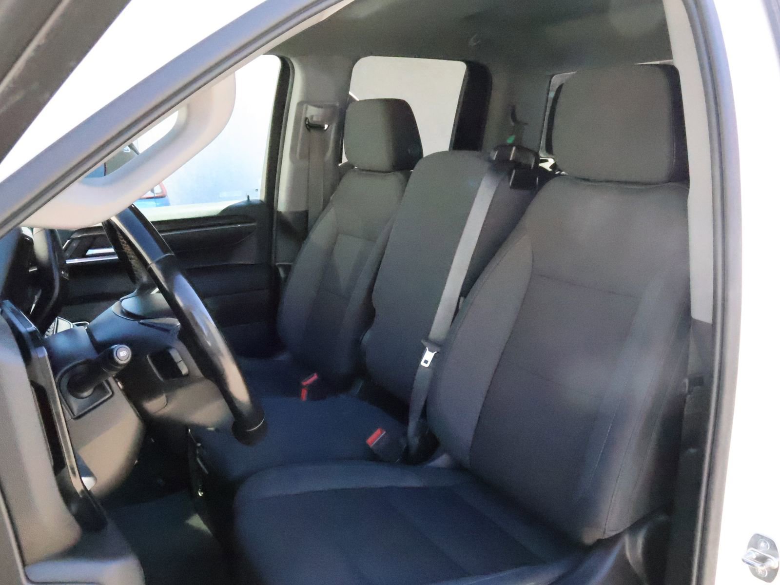 Used 2023 Chevrolet Silverado 1500 LT AWD/4WD image 30