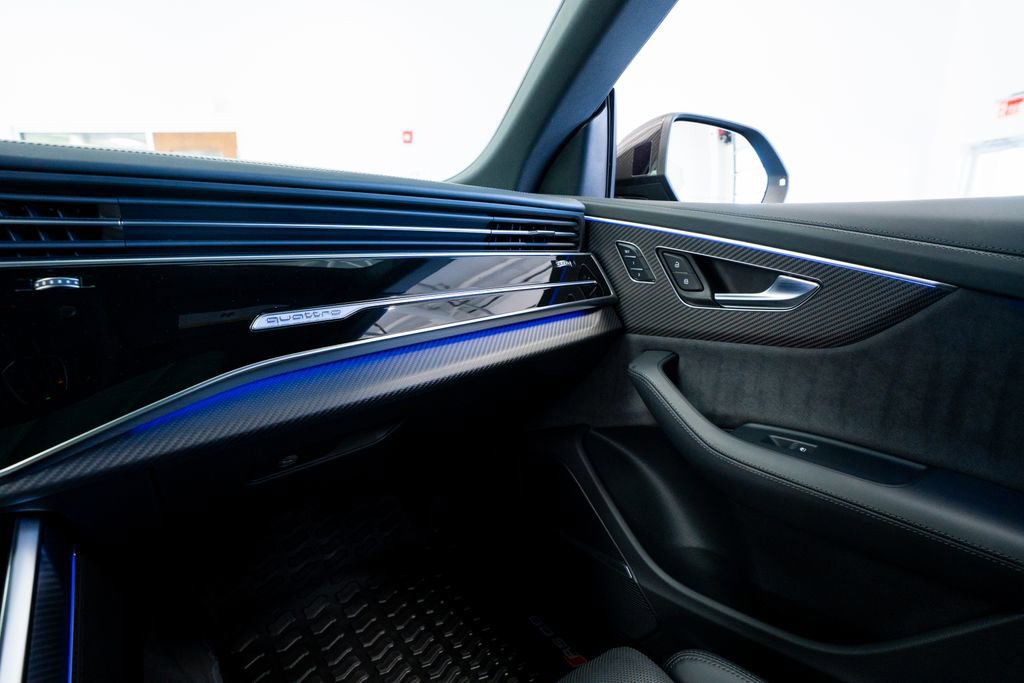 Used 2023 Audi RS Q8 AWD/4WD image 45