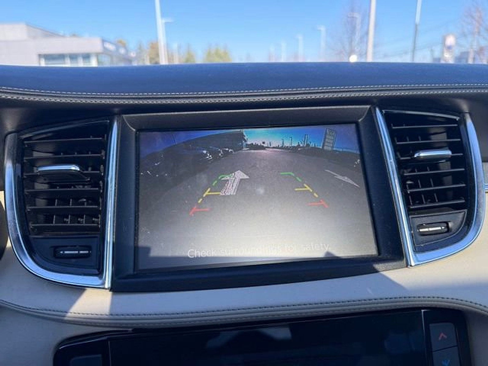 Used 2019 INFINITI QX50 Luxe w/ Navigation Package image 20