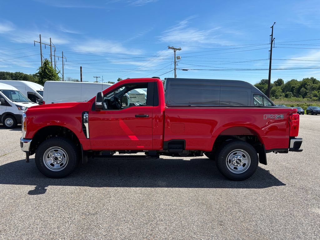 New 2026 Ford F350 XL w/ FX4 Off-Road Package AWD/4WD image 2