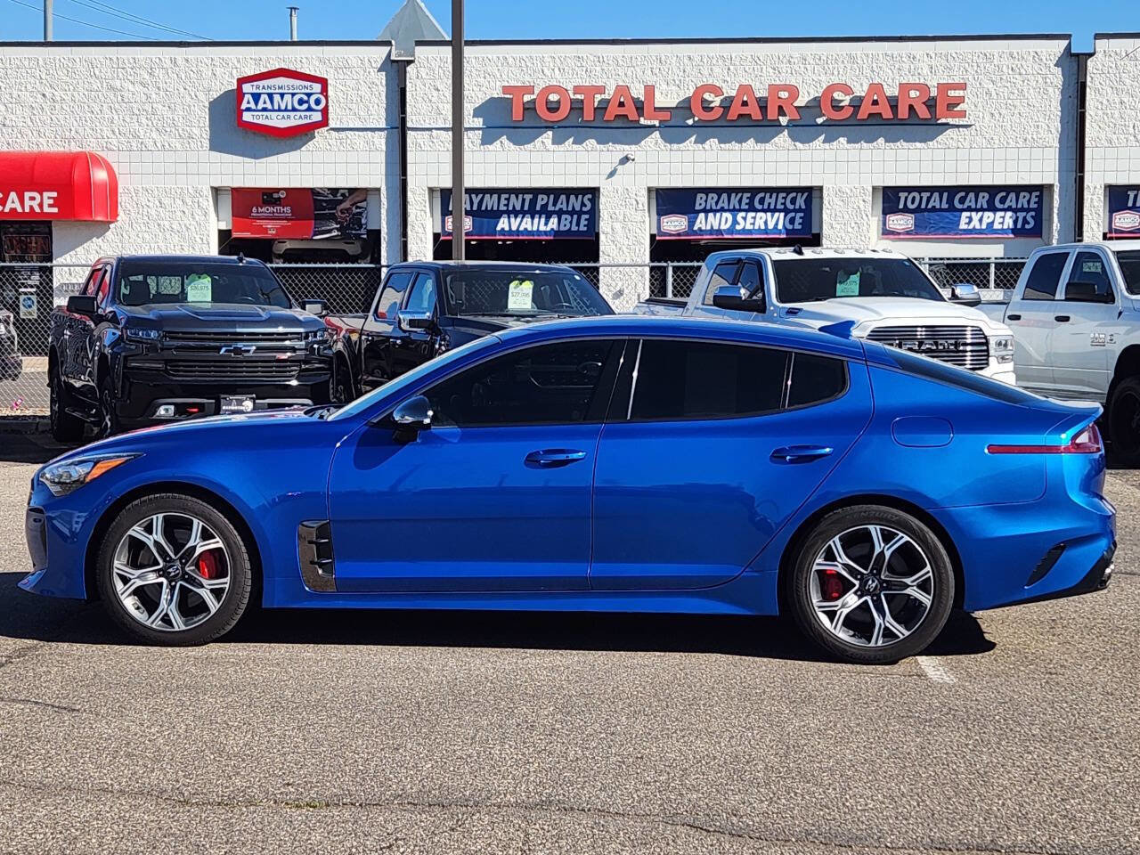 Used 2018 Kia Stinger GT AWD/4WD image 2