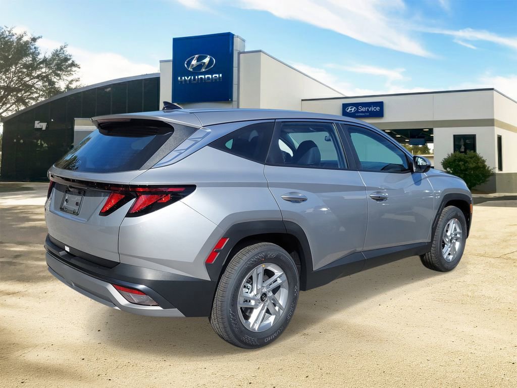 Used 2026 Hyundai Tucson SE FWD image 4