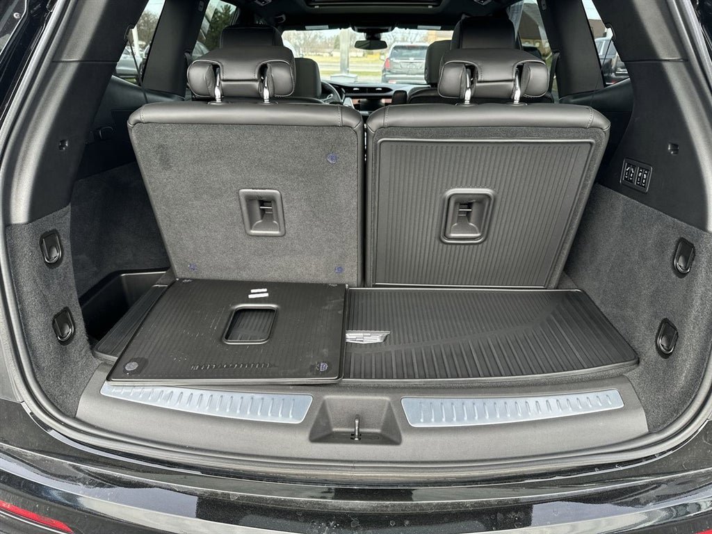Used 2024 Cadillac XT6 Sport w/ LPO, Onyx Lite Package AWD/4WD image 24