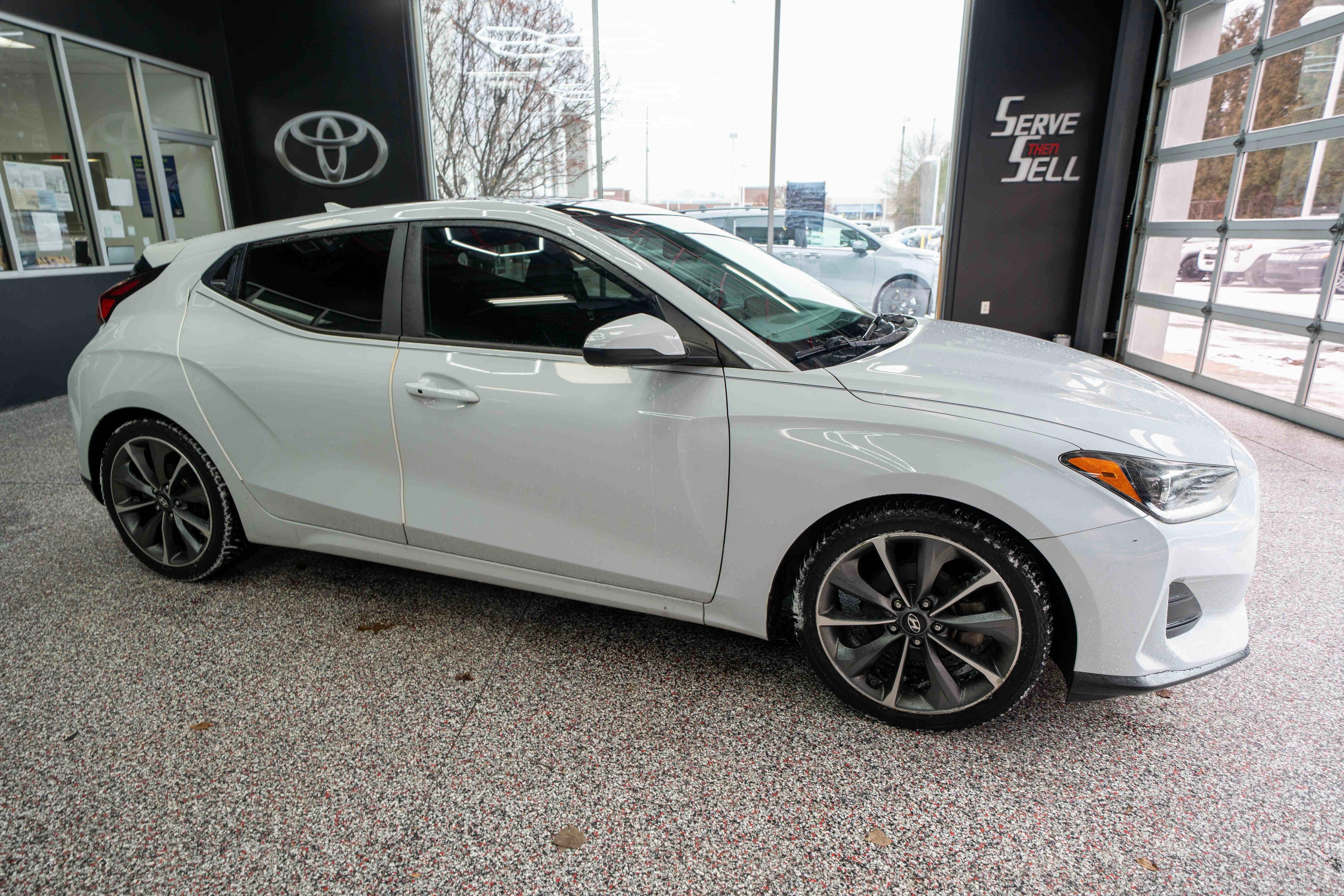 Used 2019 Hyundai Veloster 2.0 Premium image 5