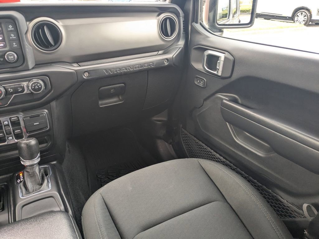 Used 2020 Jeep Wrangler Unlimited Sport image 17