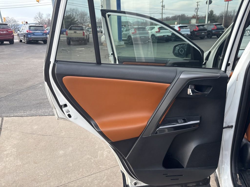 Used 2017 Toyota RAV4 SE w/ Power Special Value Package image 27