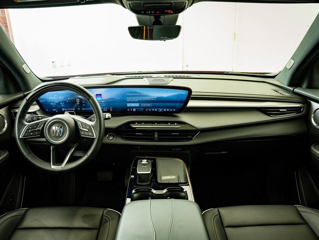 Used 2025 Buick Enclave Avenir w/ Super Cruise Package image 37