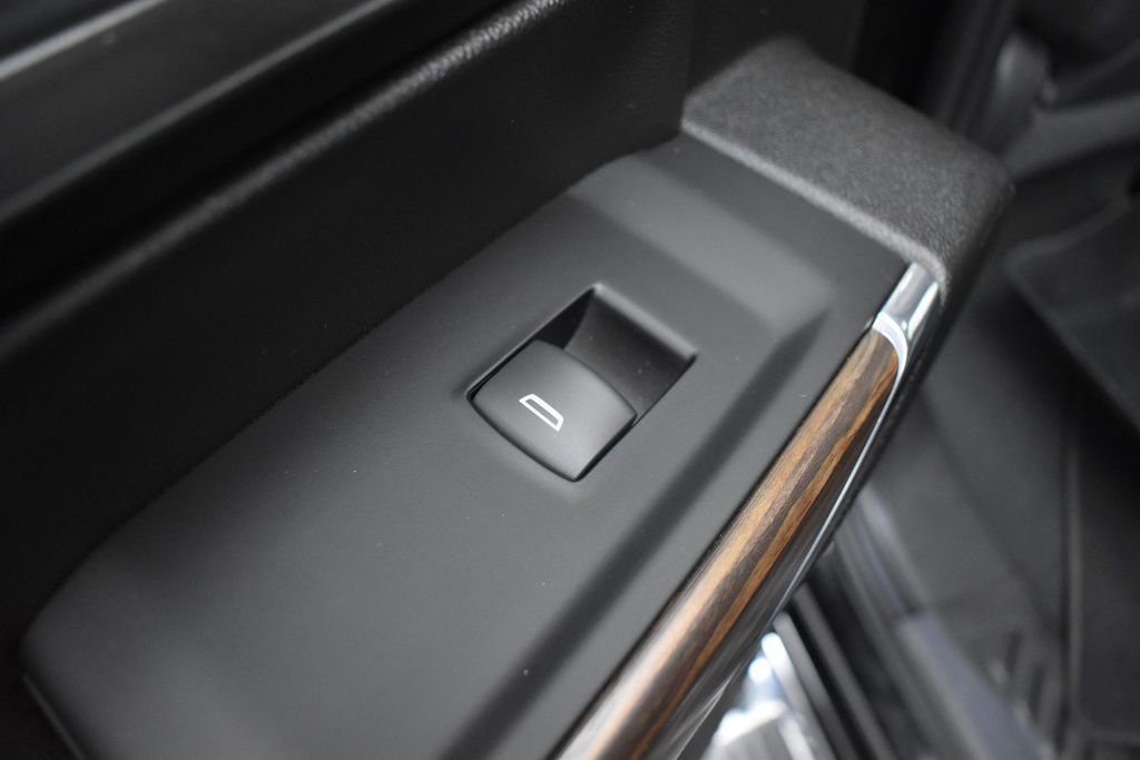 Used 2023 Chevrolet Silverado 3500 High Country w/ Technology Package AWD/4WD image 10