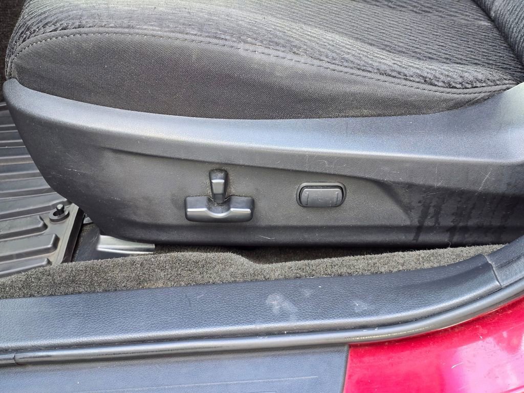 Used 2012 Subaru Outback 2.5i Premium image 13