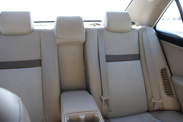 Used 2014 Toyota Camry XLE w/ Leather Package image 22