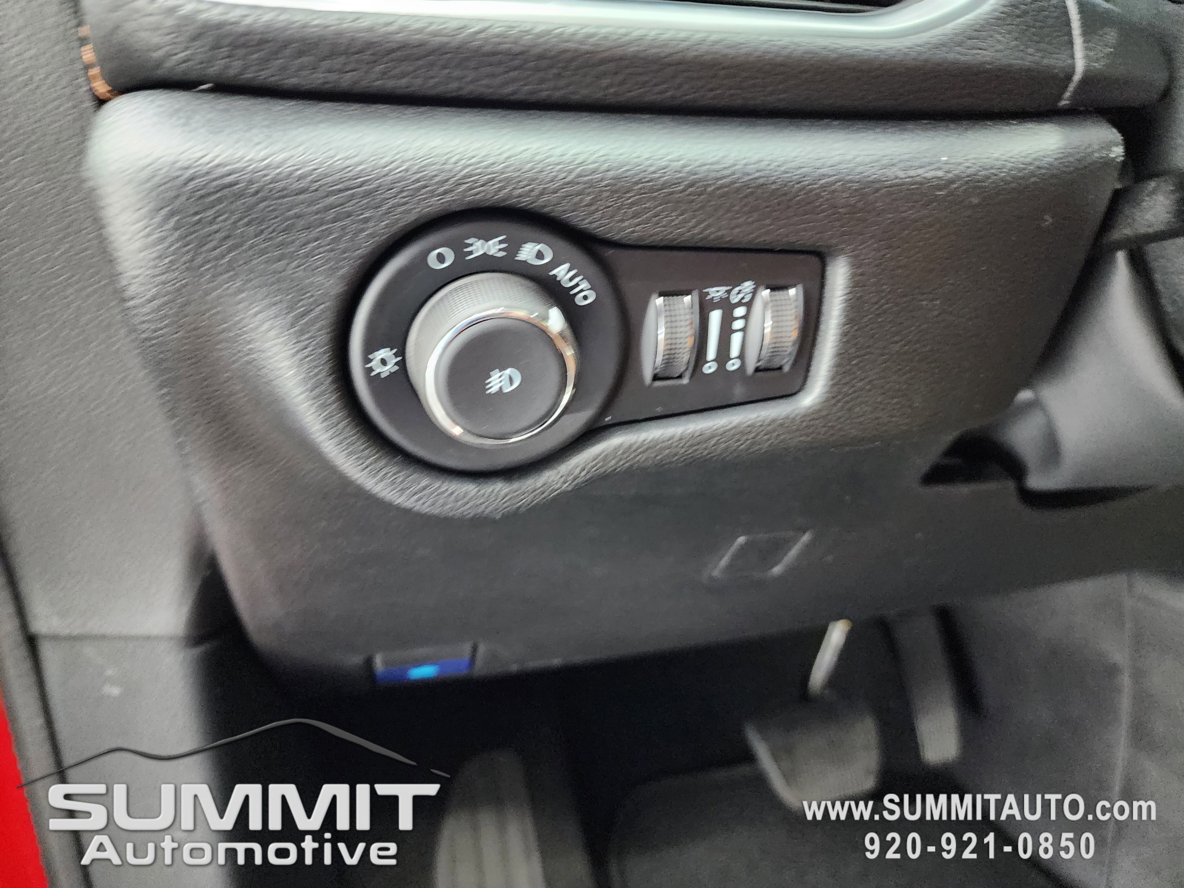 New 2026 Chrysler Pacifica Pinnacle w/ Trailer Tow Group image 44