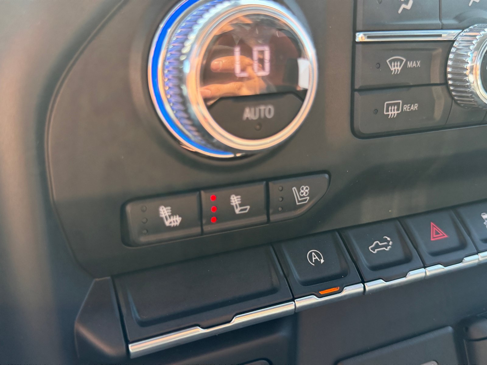Used 2020 GMC Sierra 1500 SLT AWD/4WD image 19