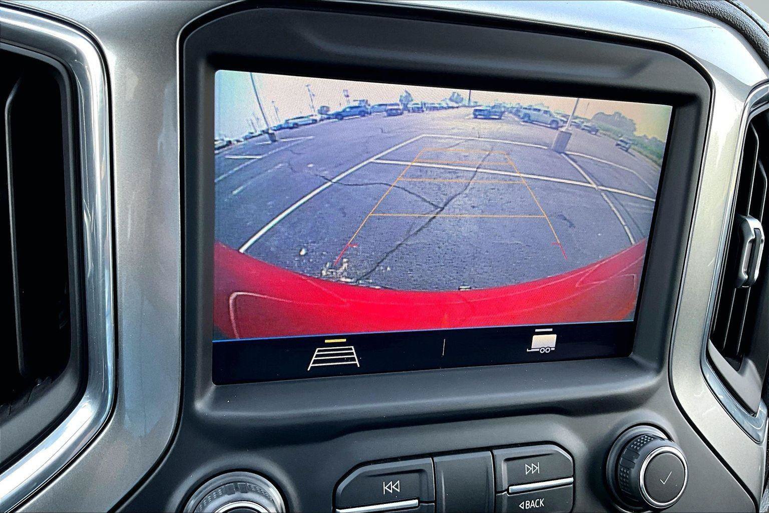 Used 2021 Chevrolet Silverado 1500 LT AWD/4WD image 21