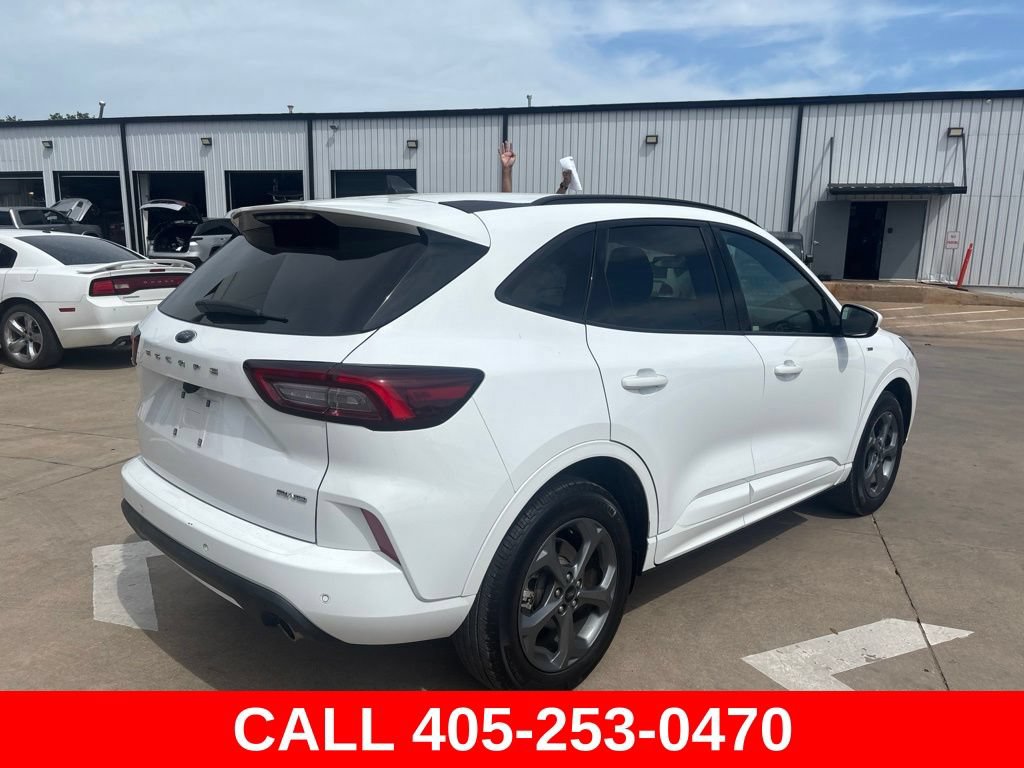 Used 2023 Ford Escape ST-Line Select w/ Tech Pack #1 AWD/4WD image 5